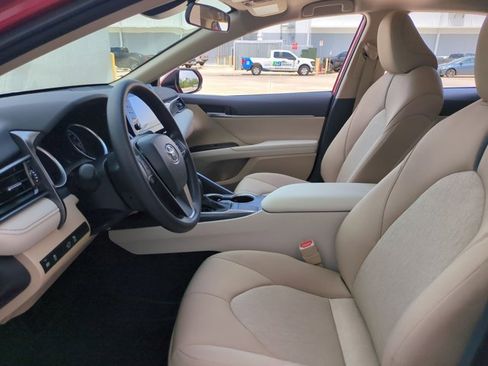 Used 2023 Toyota Camry LE FWD image 15