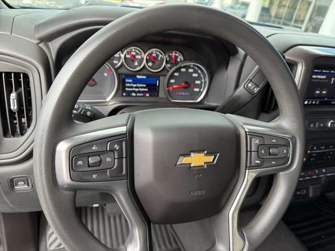 Used 2021 Chevrolet Silverado 2500 Custom w/ Custom Value Package AWD/4WD image 16