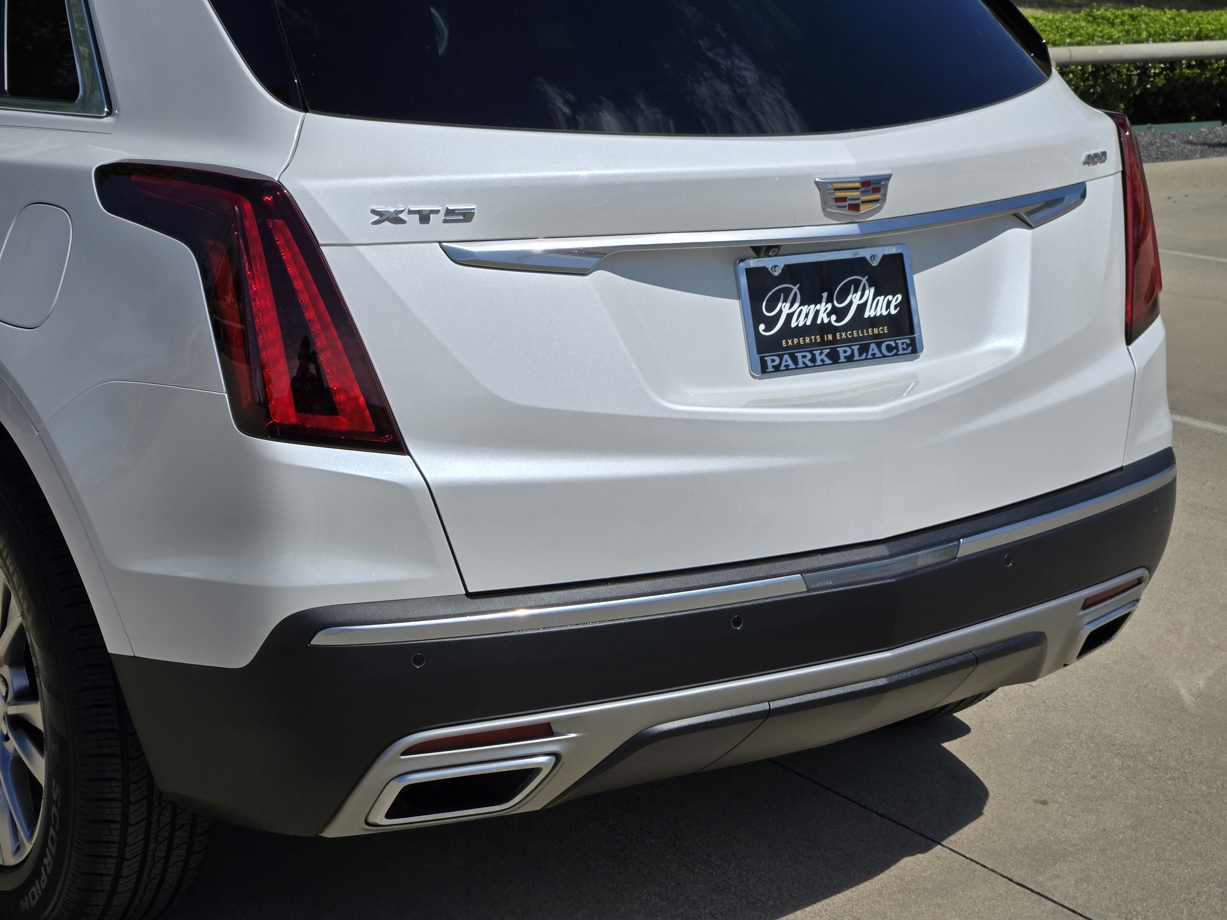 Used 2020 Cadillac XT5 Premium Luxury FWD image 16