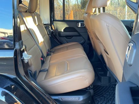 Used 2021 Jeep Wrangler Unlimited Sahara w/ Cold Weather Group image 14