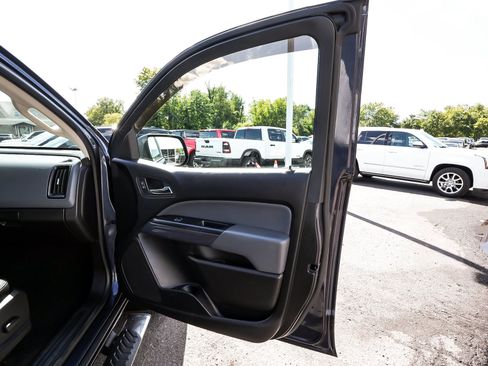 Used 2018 Chevrolet Colorado Z71 w/ Centennial Edition AWD/4WD image 13