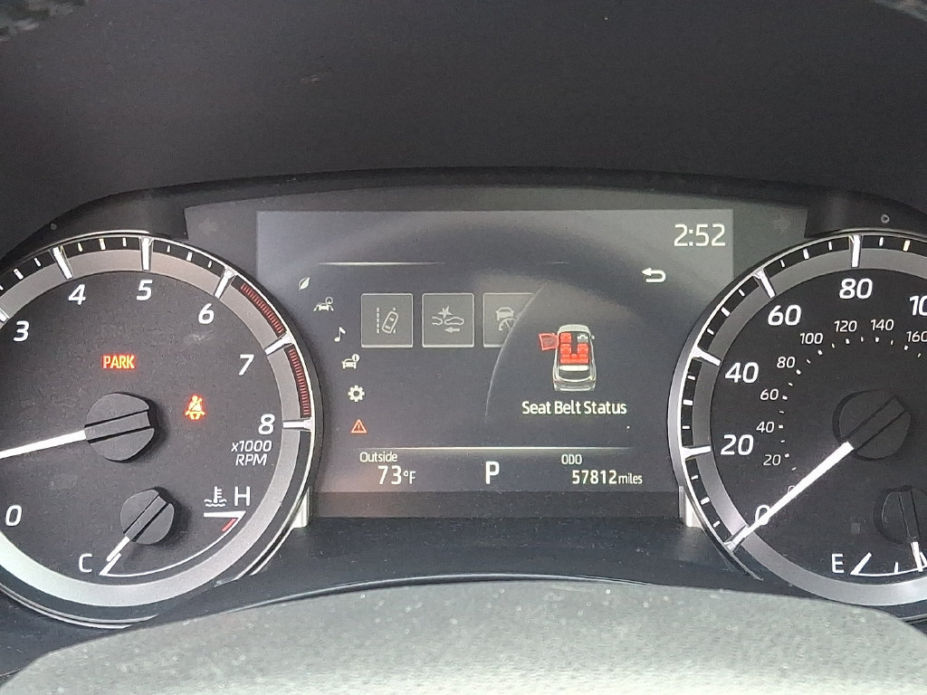 Used 2023 Toyota Highlander XLE AWD/4WD image 26