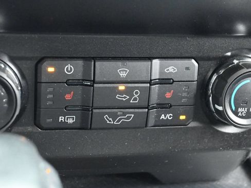 Used 2019 Ford F150 XLT w/ Equipment Group 302A Luxury AWD/4WD image 20