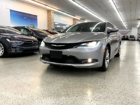 Used 2016 Chrysler 200 S image 38