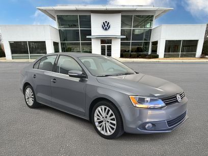 Used 2011 Volkswagen Jetta SEL