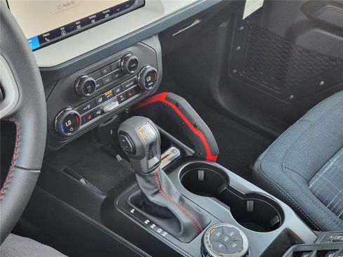 New 2026 Ford Bronco Heritage Edition AWD/4WD image 15