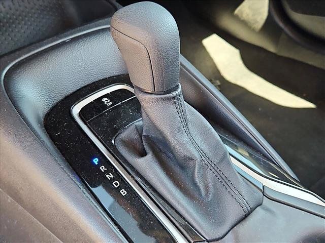 Used 2026 Toyota Corolla LE FWD image 15