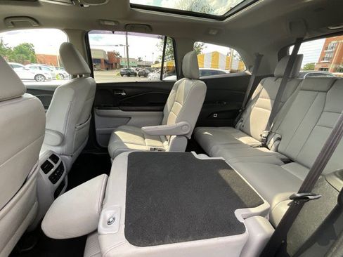 Used 2019 Honda Pilot Elite image 37