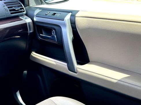 Used 2020 Toyota 4Runner Limited AWD/4WD image 28