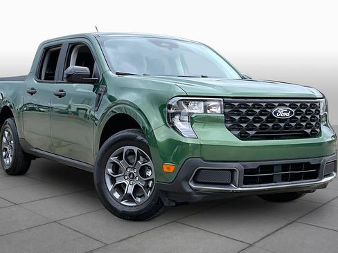 Used 2025 Ford Maverick XLT w/ XLT Luxury Package image 3