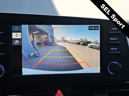 Used 2025 Hyundai Elantra Sport FWD image 26