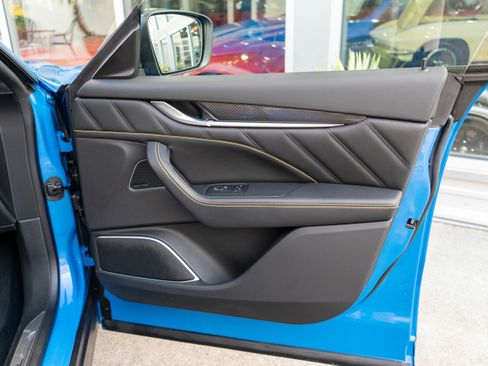 Used 2022 Maserati Levante F Tributo image 42