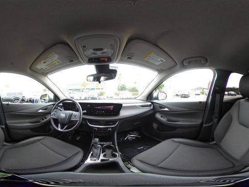 Used 2025 Buick Encore GX Preferred FWD image 43