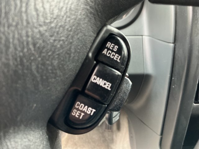 Used 2004 Nissan Frontier S/C AWD/4WD image 19