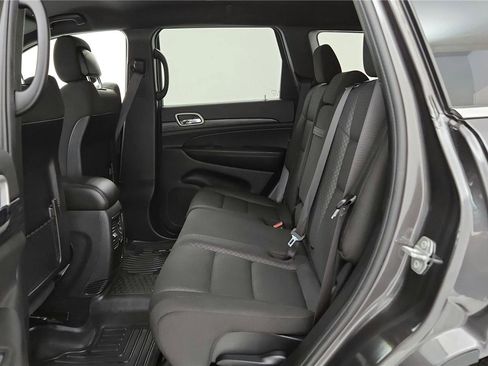 Used 2020 Jeep Grand Cherokee Laredo image 22