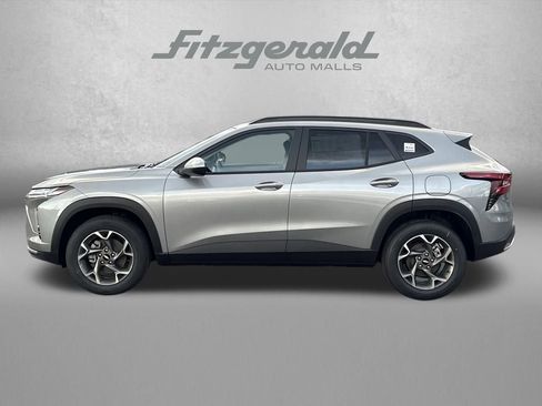 New 2026 Chevrolet Trax LT image 3