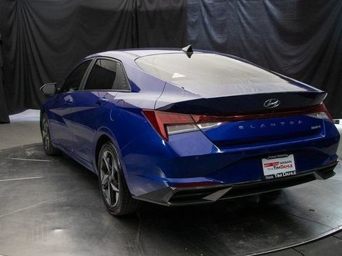Used 2023 Hyundai Elantra Limited w/ Cargo Package FWD image 10