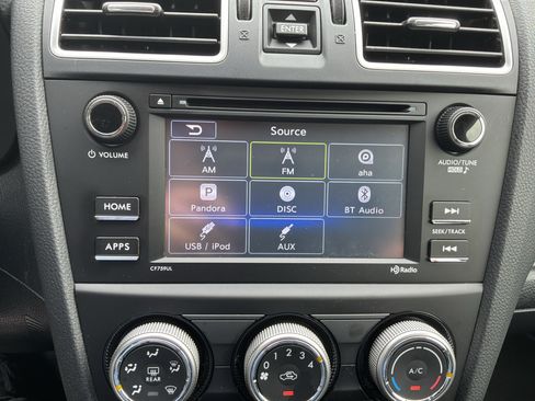 Used 2018 Subaru Forester 2.5i AWD/4WD image 23