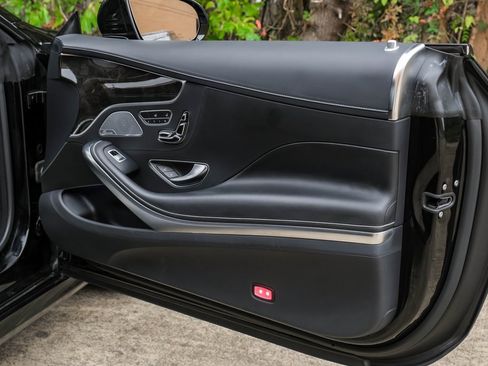 Used 2015 Mercedes-Benz S 550 4MATIC Coupe image 40