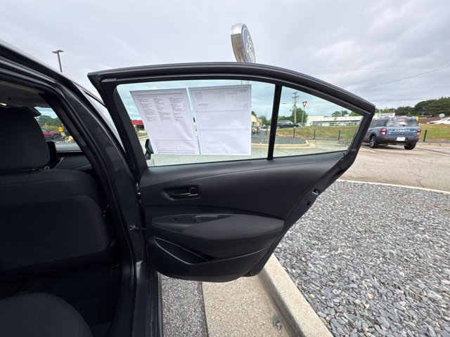 Used 2024 Toyota Corolla LE FWD image 20