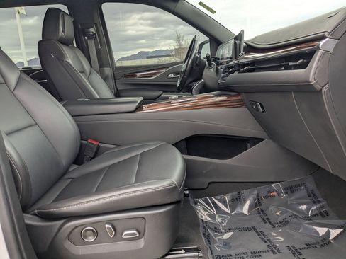 Certified 2021 Cadillac Escalade Luxury image 21