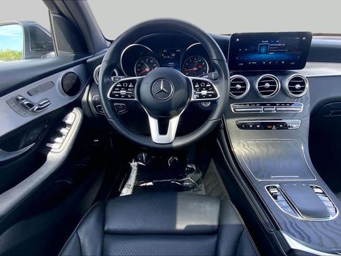 Used 2021 Mercedes-Benz GLC 300 4MATIC image 6