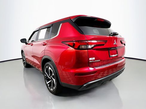 Used 2022 Mitsubishi Outlander ES image 8