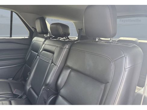 Used 2024 Ford Explorer XLT w/ Equipment Group 202A image 19