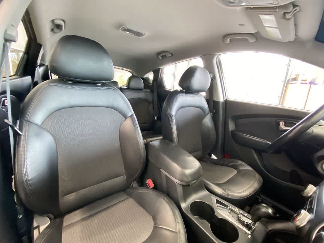 Used 2011 Hyundai Tucson GLS AWD/4WD image 25