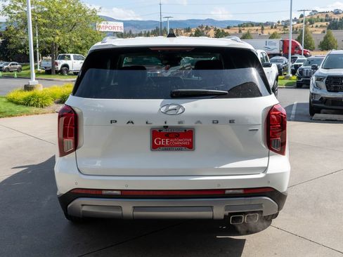 Used 2024 Hyundai Palisade SEL w/ Premium Package AWD/4WD image 6