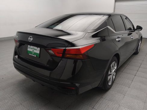 Used 2022 Nissan Altima 2.5 S FWD image 9