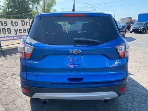 Used 2017 Ford Escape SE AWD/4WD image 3