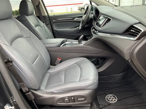 Certified 2020 Buick Enclave Essence w/ Sound and Sites Package AWD/4WD image 20