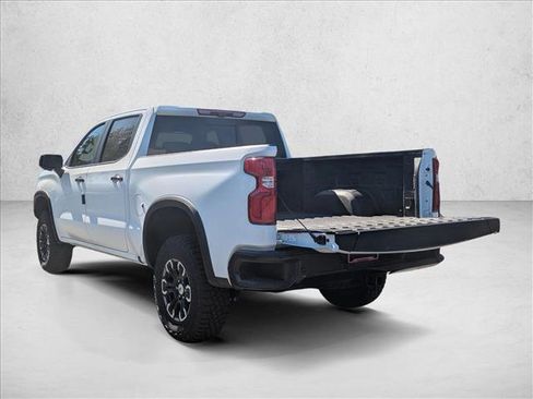 New 2026 Chevrolet Silverado 1500 ZR2 image 9