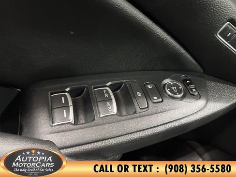 Used 2019 Honda Accord Touring image 25