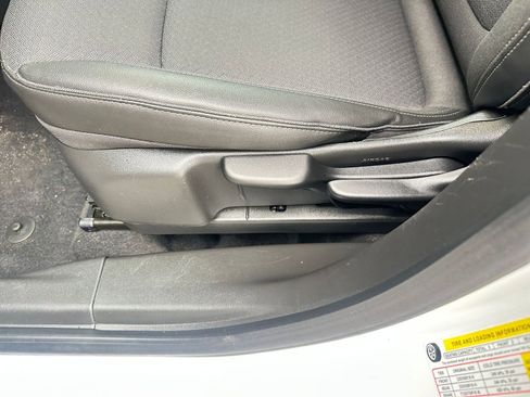 Used 2025 Buick Encore GX Preferred image 23