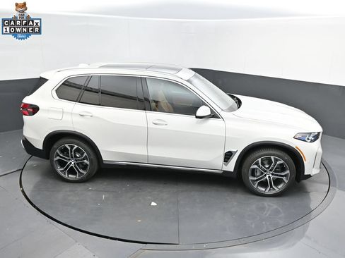 Used 2026 BMW X5 xDrive40i w/ Climate Comfort Package AWD/4WD image 43