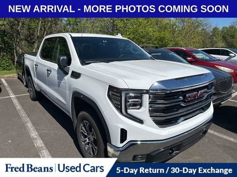 Used 2026 GMC Sierra 1500 SLT AWD/4WD image 14