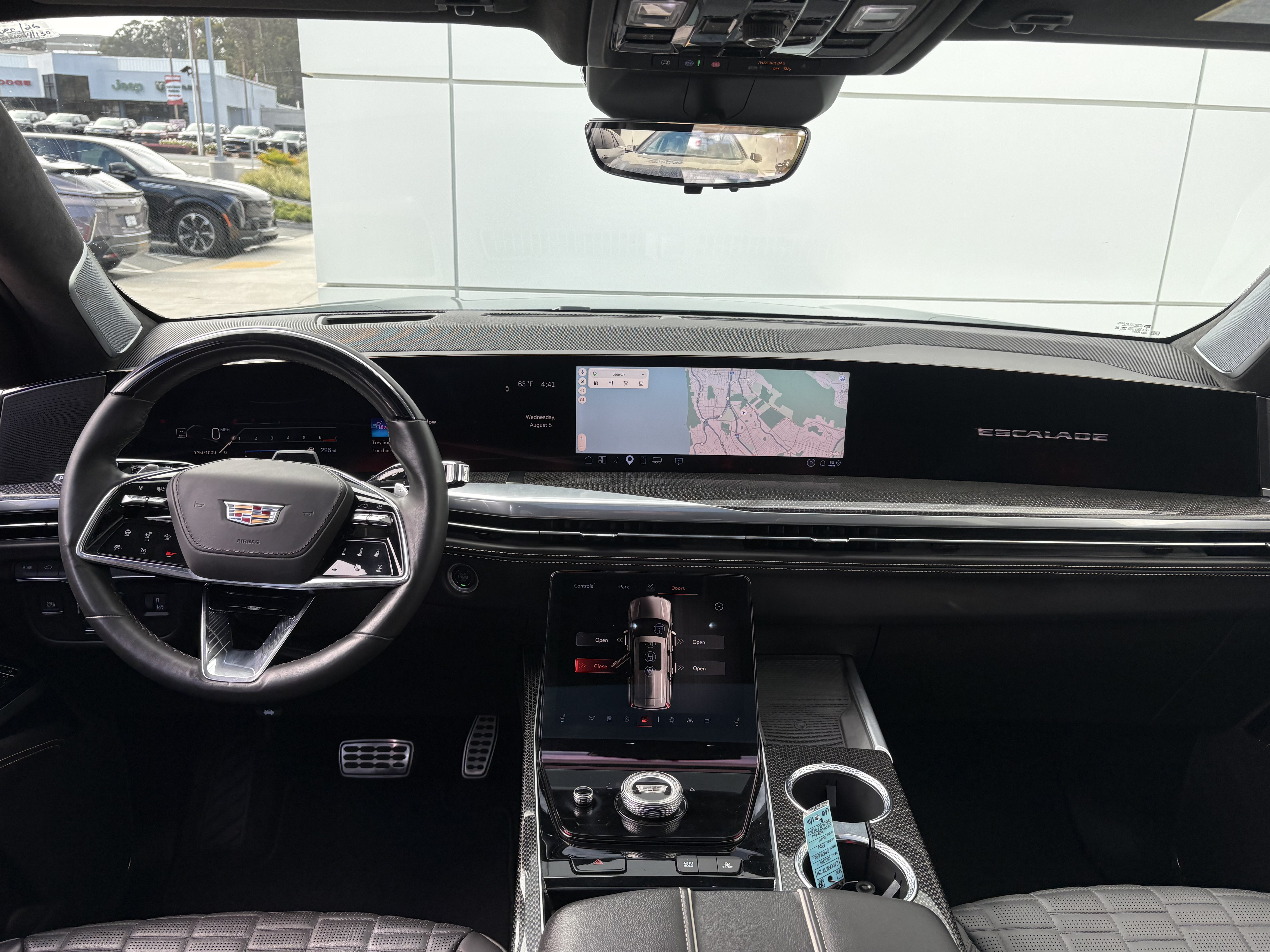 Certified 2025 Cadillac Escalade ESV V AWD/4WD image 23