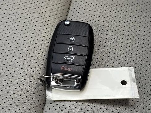 Used 2020 Kia Sportage S FWD image 31