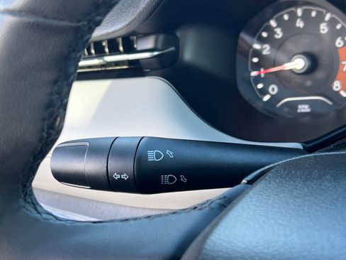 Used 2024 Jeep Compass Limited w/ Sun and Sound Group image 19