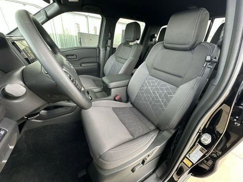 New 2026 Nissan Frontier SV w/ Tow Package AWD/4WD image 13