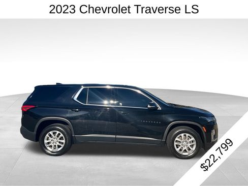 Used 2023 Chevrolet Traverse LS w/ Safety Package image 2