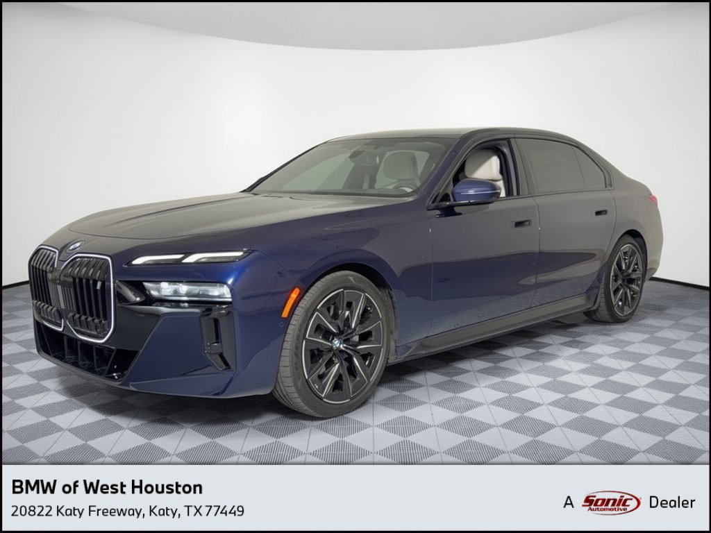 Used 2023 BMW i7 xDrive60 AWD/4WD image 1