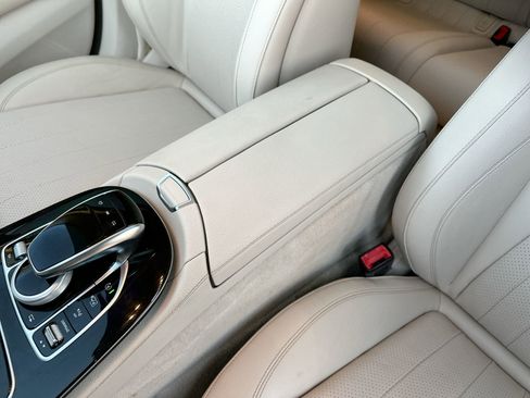 Used 2018 Mercedes-Benz E 300 4MATIC image 21