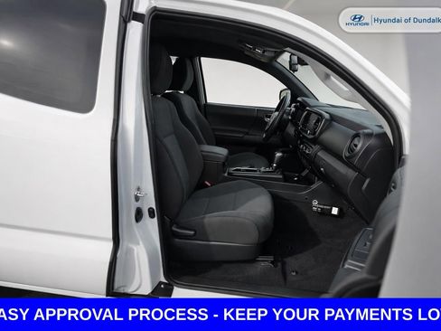 Used 2020 Toyota Tacoma SR w/ SR Convenience Package RWD image 14