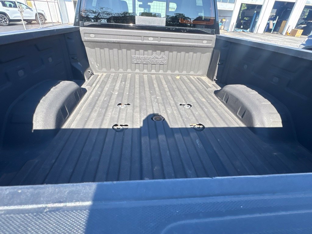 Used 2022 Chevrolet Silverado 3500 High Country w/ Safety Package II AWD/4WD image 11