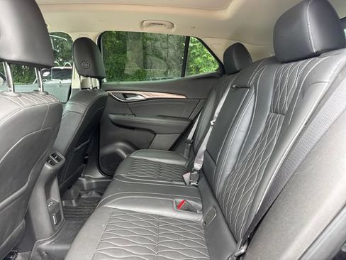 Used 2021 Buick Envision Avenir w/ Technology Package II FWD image 11