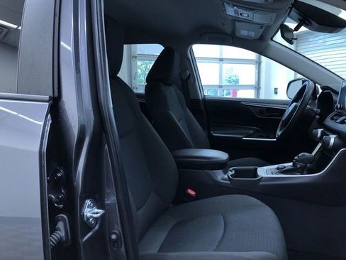 Certified 2025 Toyota RAV4 LE AWD/4WD image 22