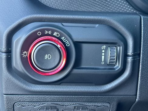 Used 2024 Jeep Wrangler Unlimited Rubicon w/ Convenience Group image 39